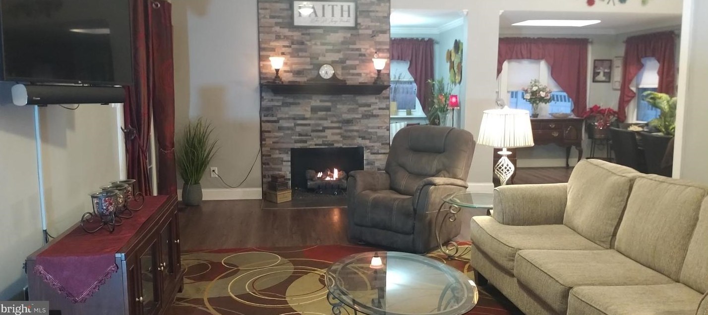 545 King St, West Deptford, NJ 08096