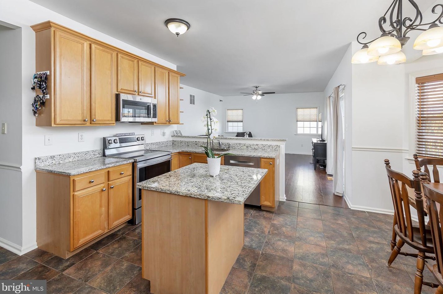 849 Ashburn Way, Auburn NJ  08085-4014 exterior