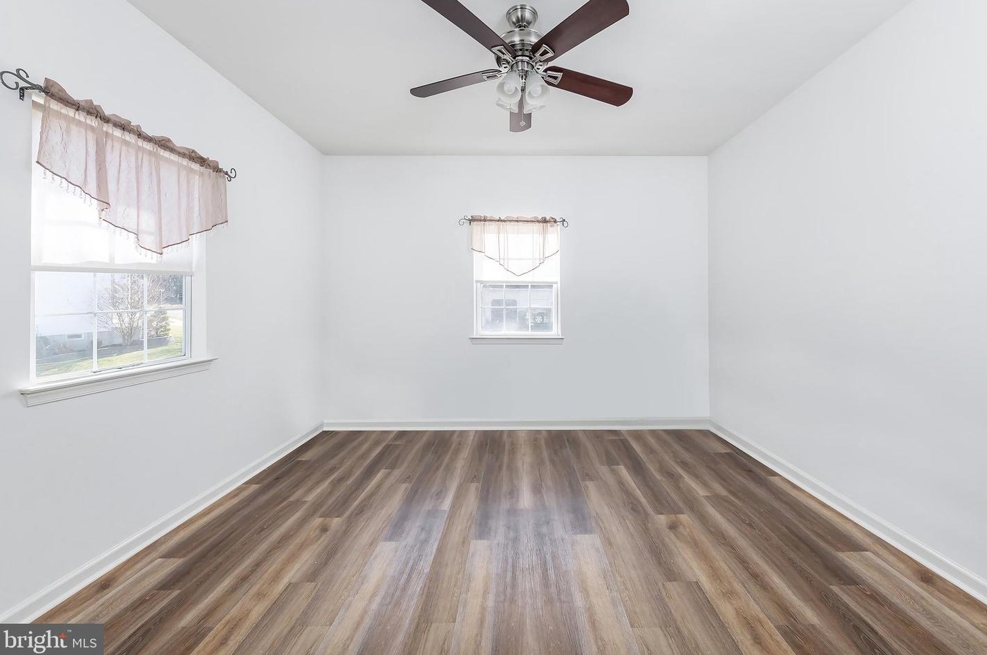 849 Ashburn Way, Auburn NJ  08085-4014 exterior