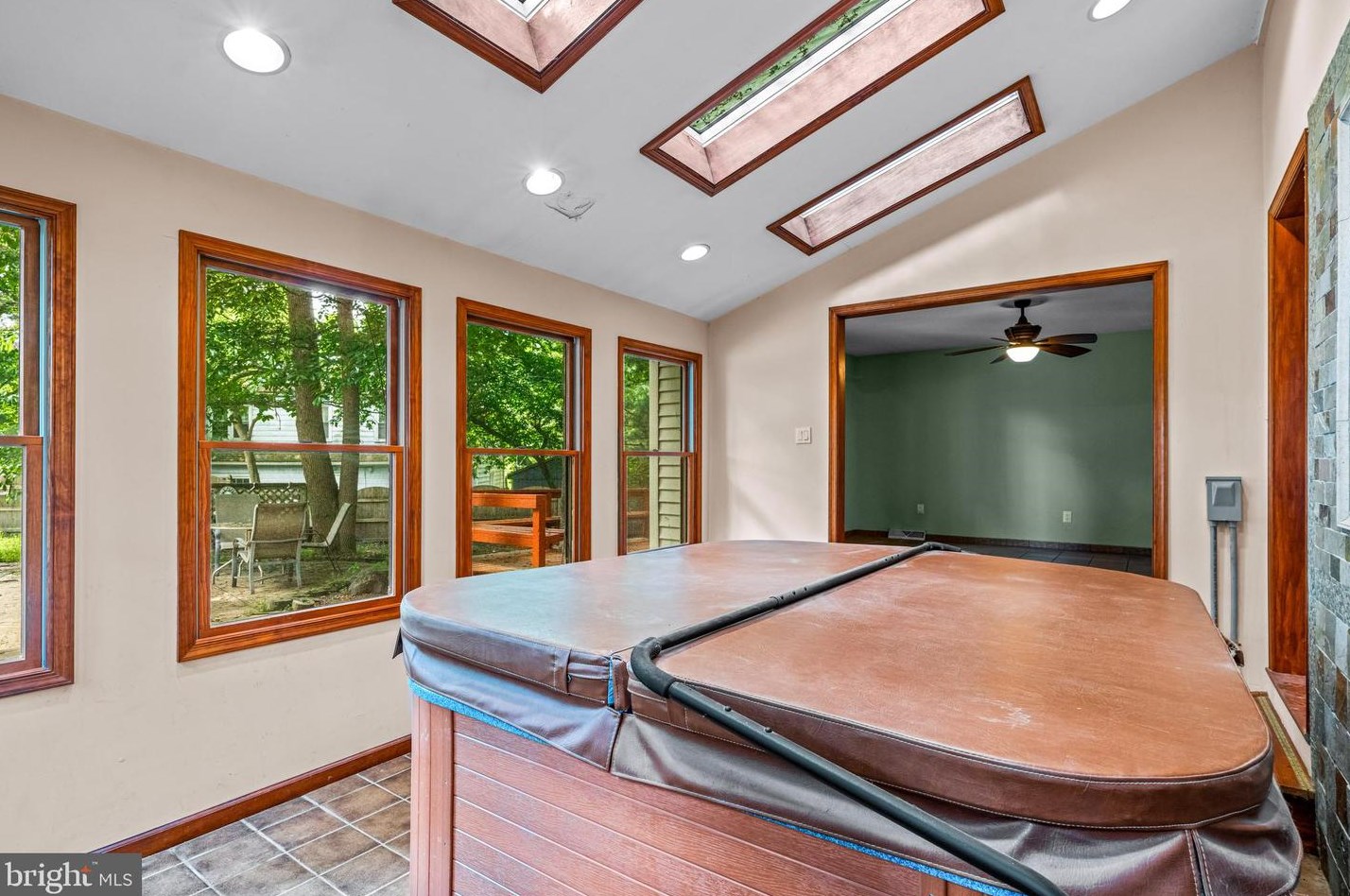 629 High St, West Deptford NJ  08051-1460 exterior