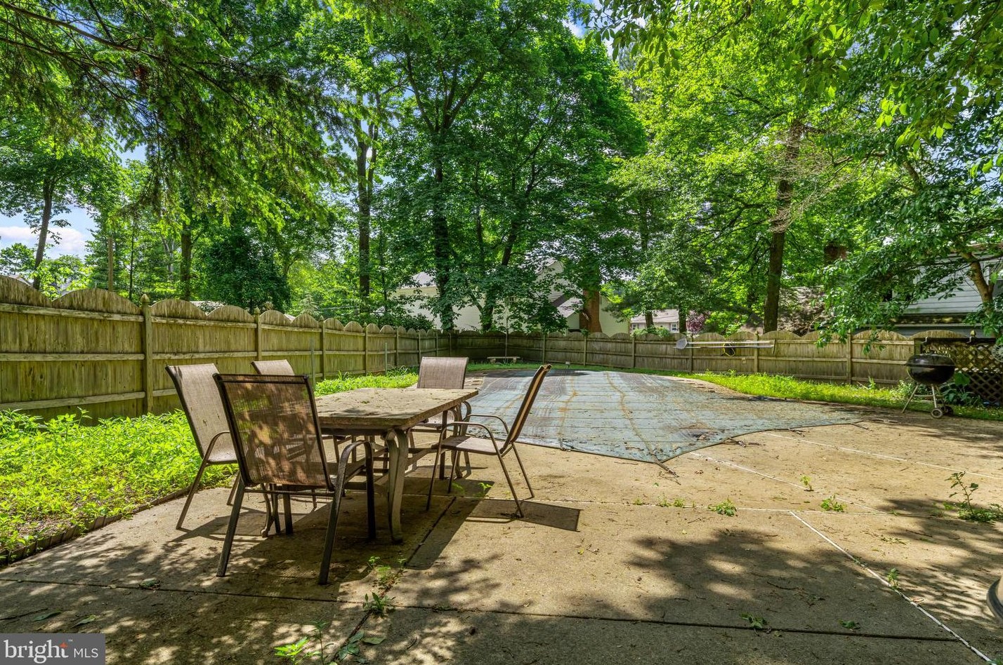 629 High St, West Deptford NJ  08051-1460 exterior