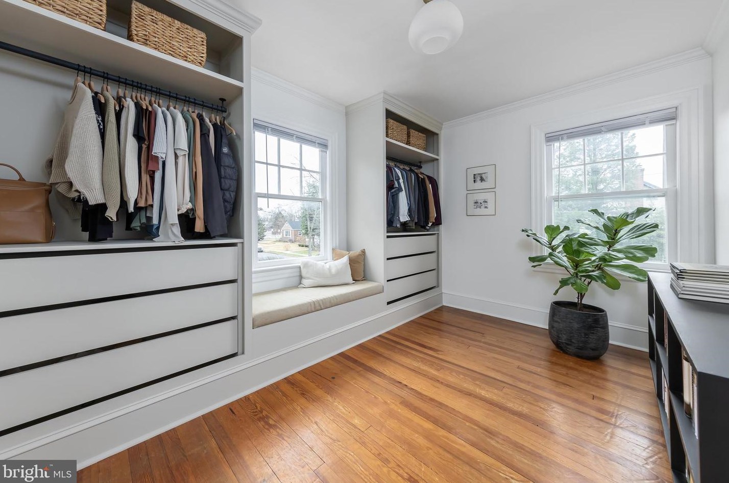 38 Columbia St, West Deptford NJ  08096-1539 exterior