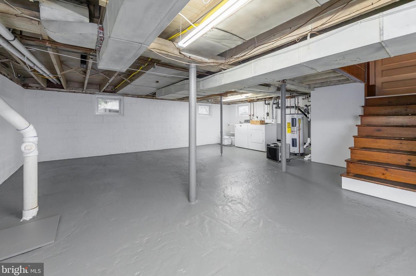 38 Columbia St, West Deptford NJ  08096-1539 exterior