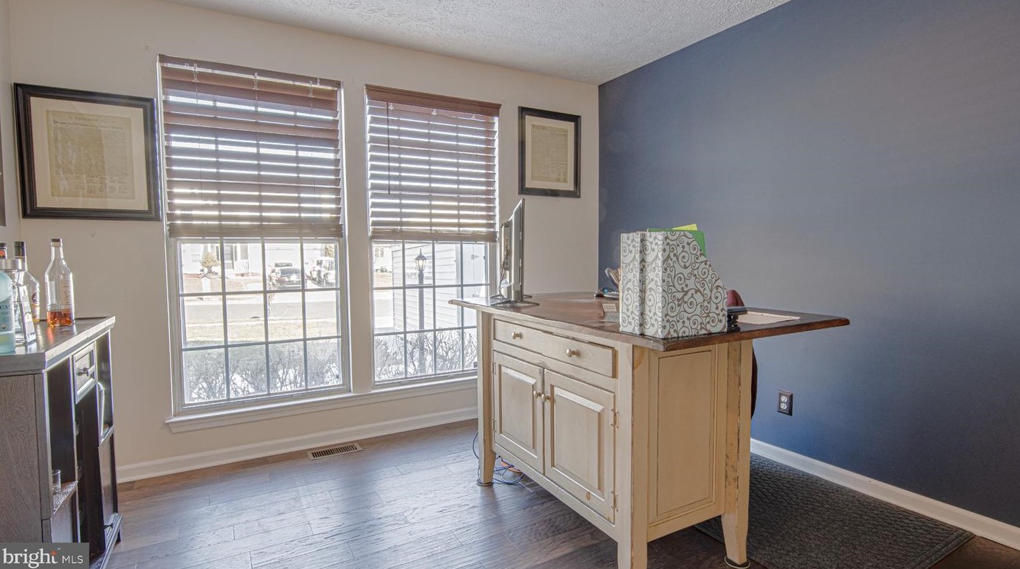 404 Overbrook Ave, Aura NJ  08028-2032 exterior