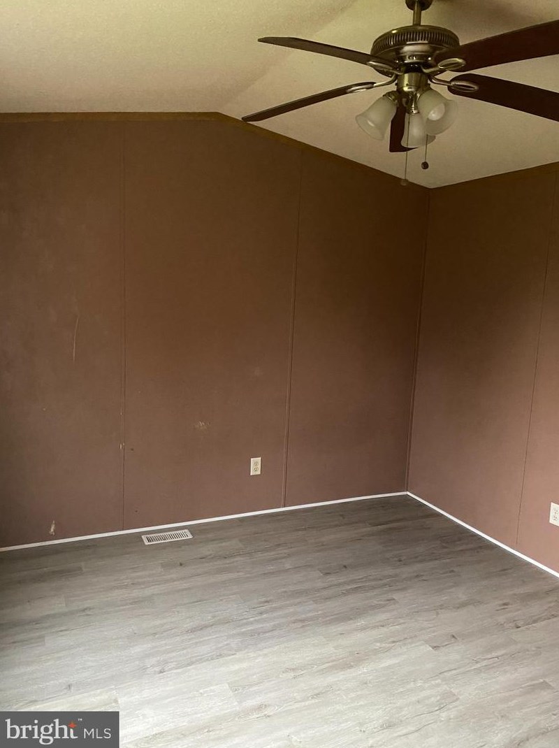 45 Mantua Grove Rd, West Deptford NJ  08066-1798 exterior