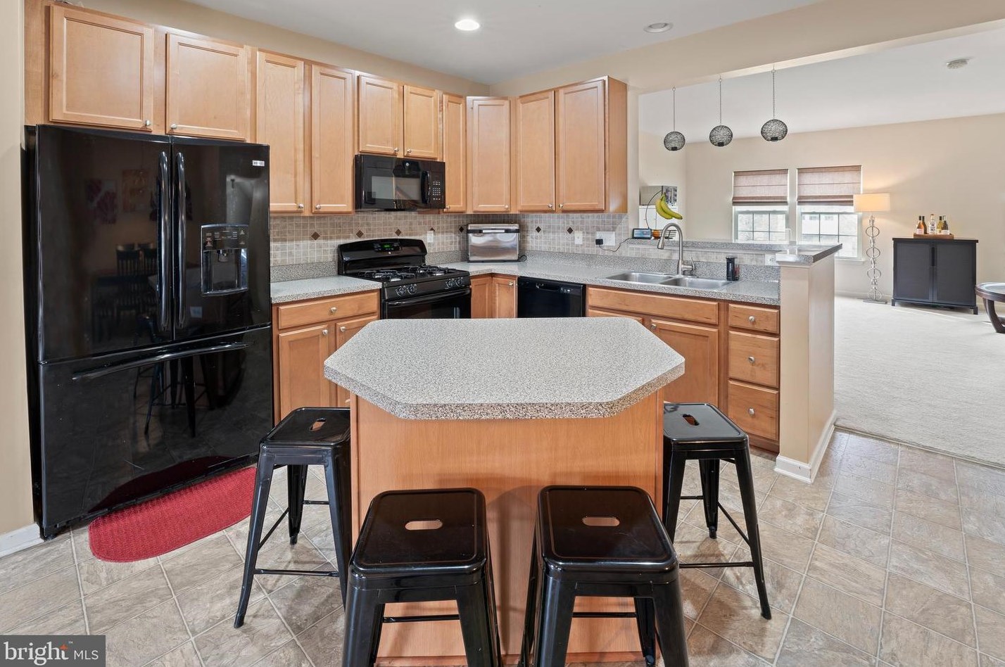 117 South Ave, Swedesboro, NJ 08085