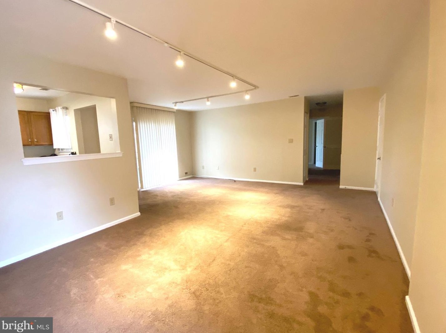 407 Steeplechase Ct, West Deptford NJ  08096-6810 exterior