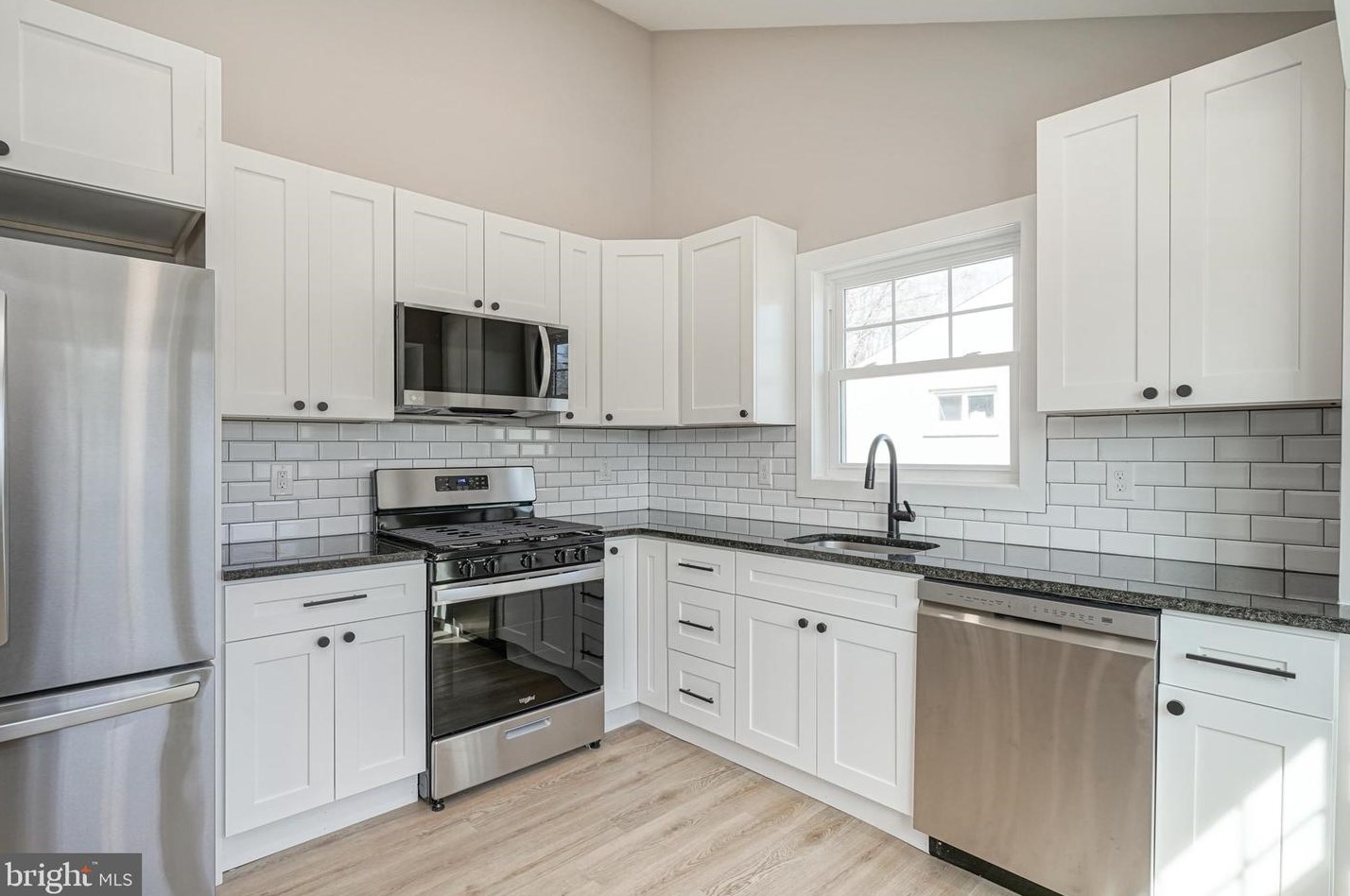 646 Pierre Ave, West Deptford NJ  08051-1254 exterior