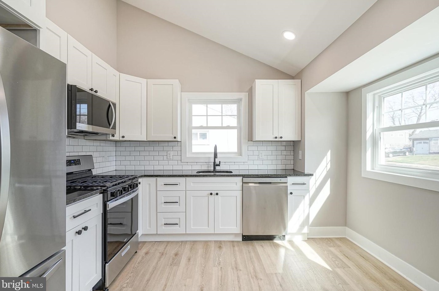 646 Pierre Ave, West Deptford NJ  08051-1254 exterior