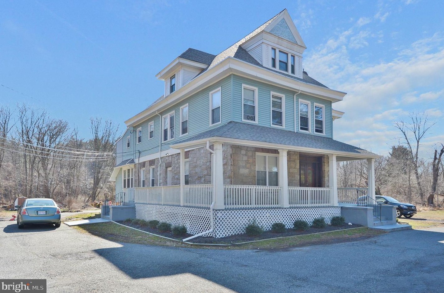 260 High St E, Aura, NJ 08028