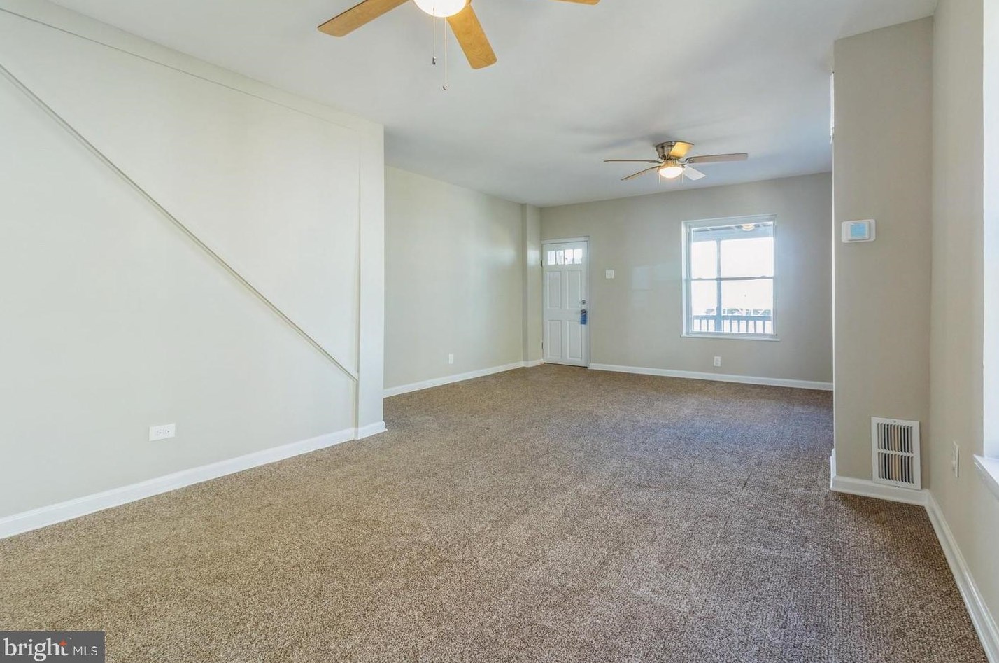 955 Broadway, West Deptford, NJ 08093-1437
