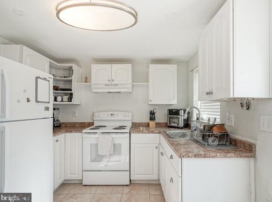 624 Auburn Ave, Auburn NJ  08085-1675 exterior