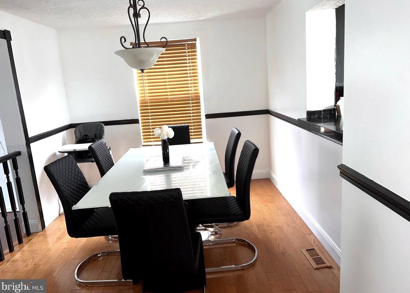 55 Stoneshire Dr, Aura, NJ 08028