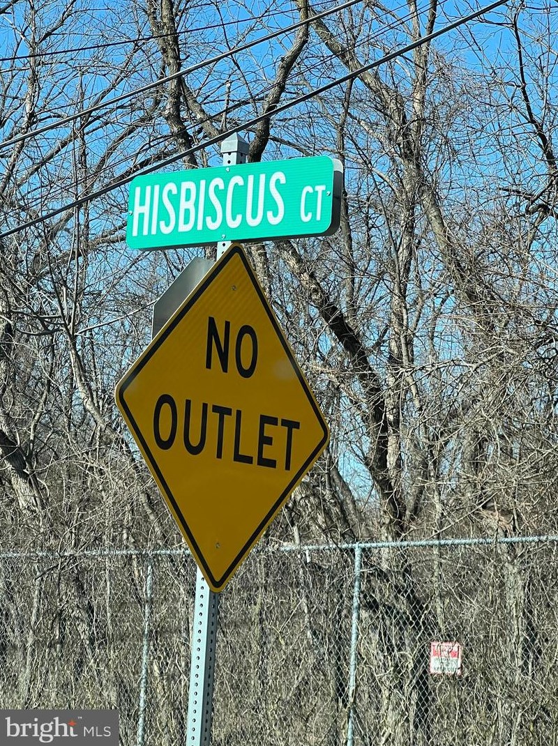 1762 Crown Point Rd, West Deptford NJ 08086-2050 exterior