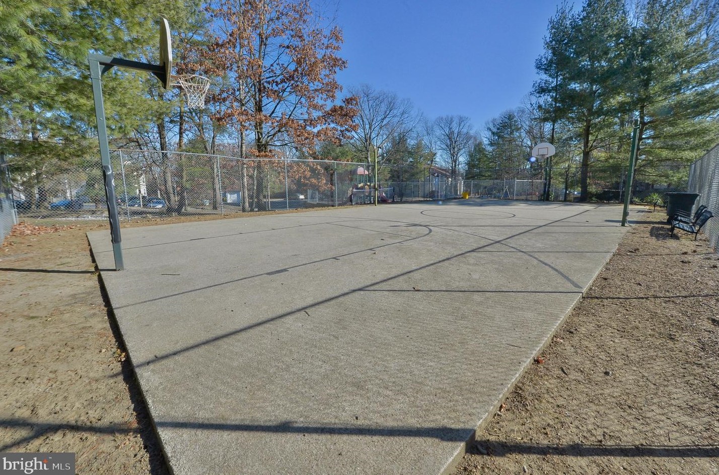 1262 Tristram Cir, West Deptford NJ  08051-2249 exterior