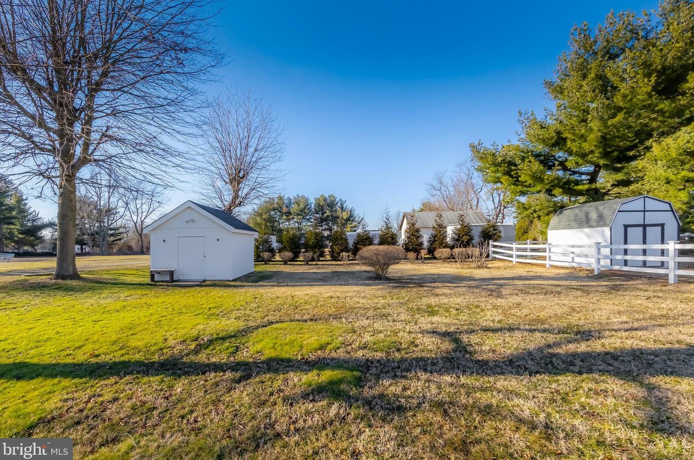 403 Kings Hwy, Mickleton NJ  08056-1120 exterior