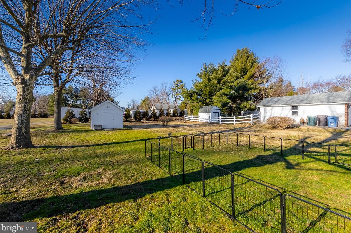 403 Kings Hwy, Mickleton NJ  08056-1120 exterior