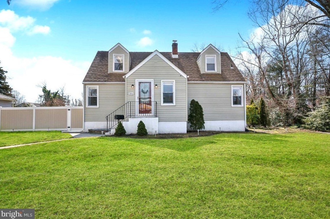 306 Cherry St, Wenonah, NJ 08090-1808