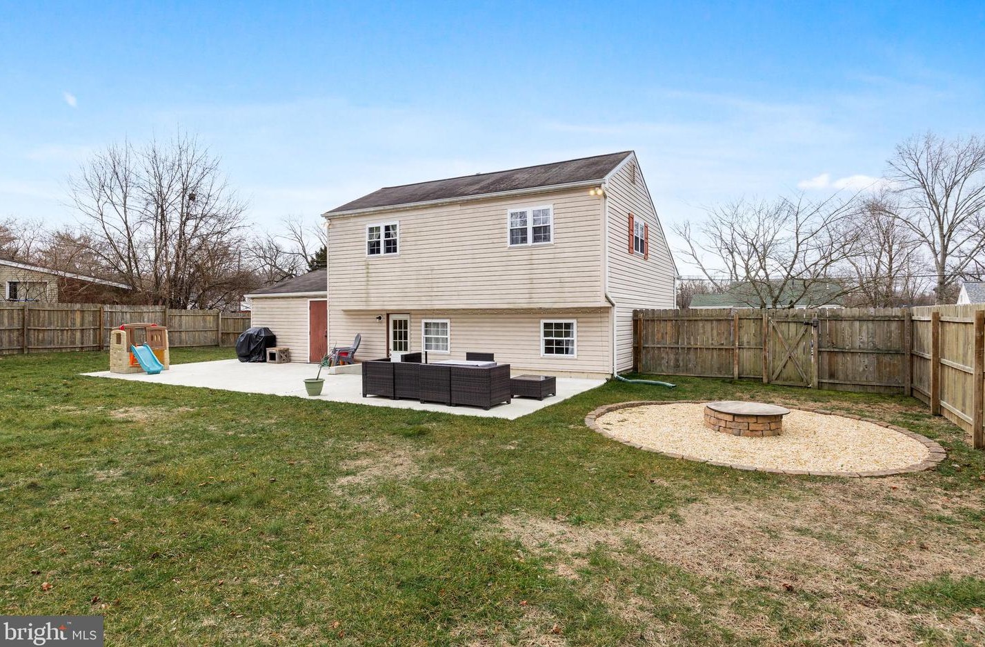 276 Madison Rd, West Deptford NJ  08051-1210 exterior