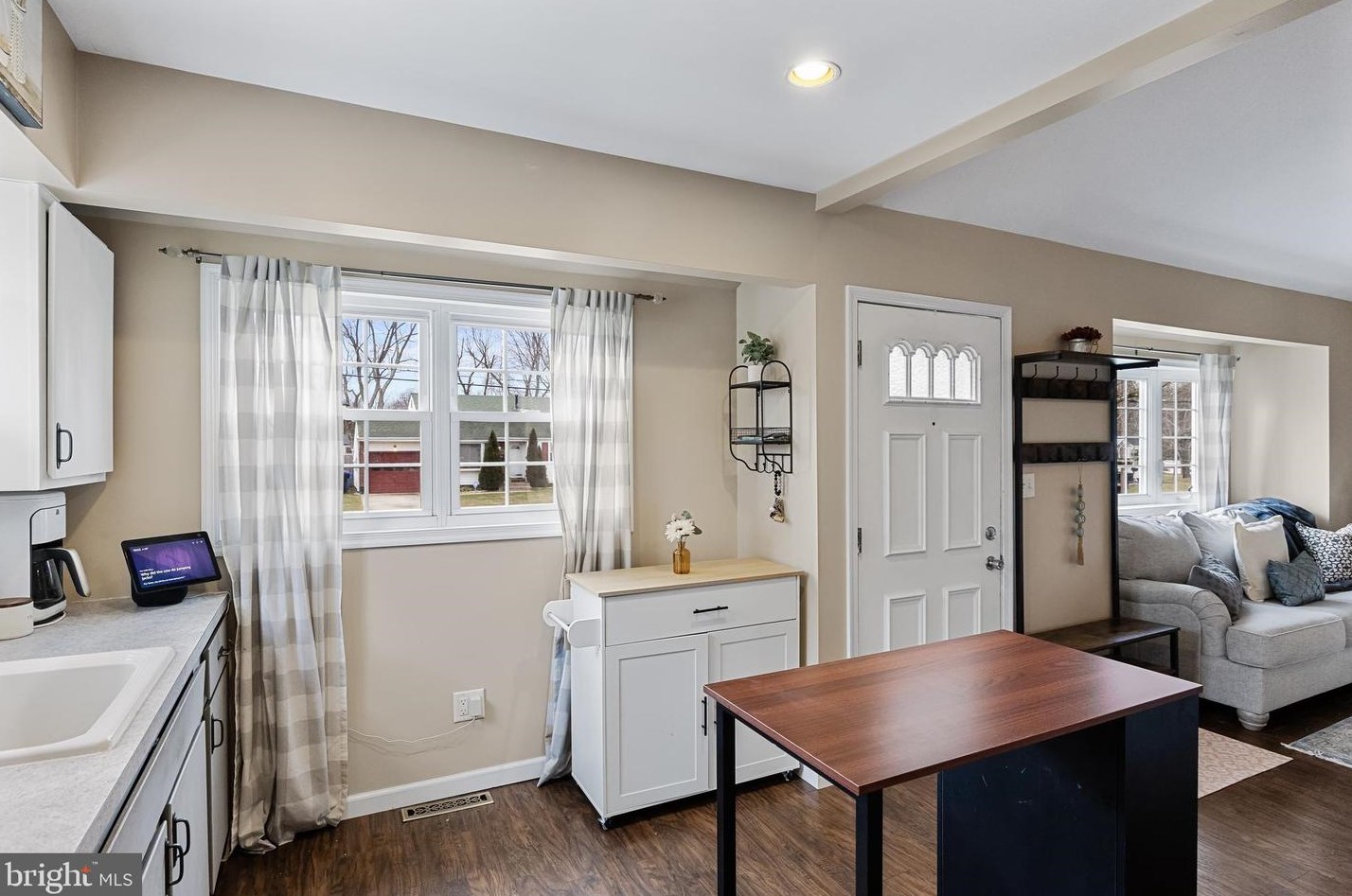 276 Madison Rd, West Deptford NJ  08051-1210 exterior