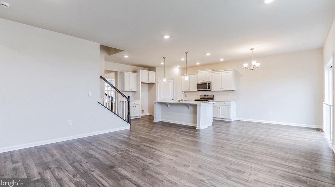 8 Earlington Ave, Harrison Township, NJ 08062