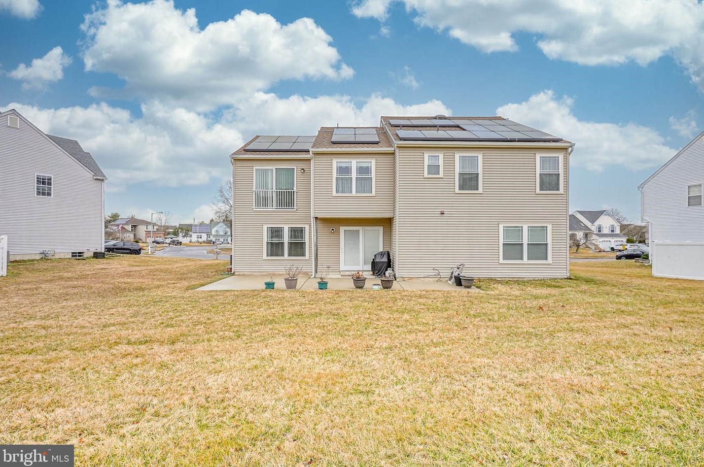 6 Winners Cir, Aura NJ  08028-2033 exterior