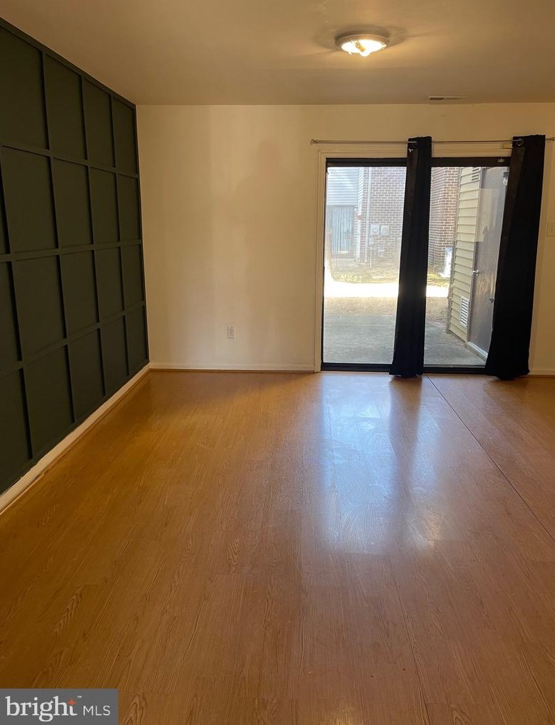 22 Buckthorn Ct, West Deptford, NJ 08096