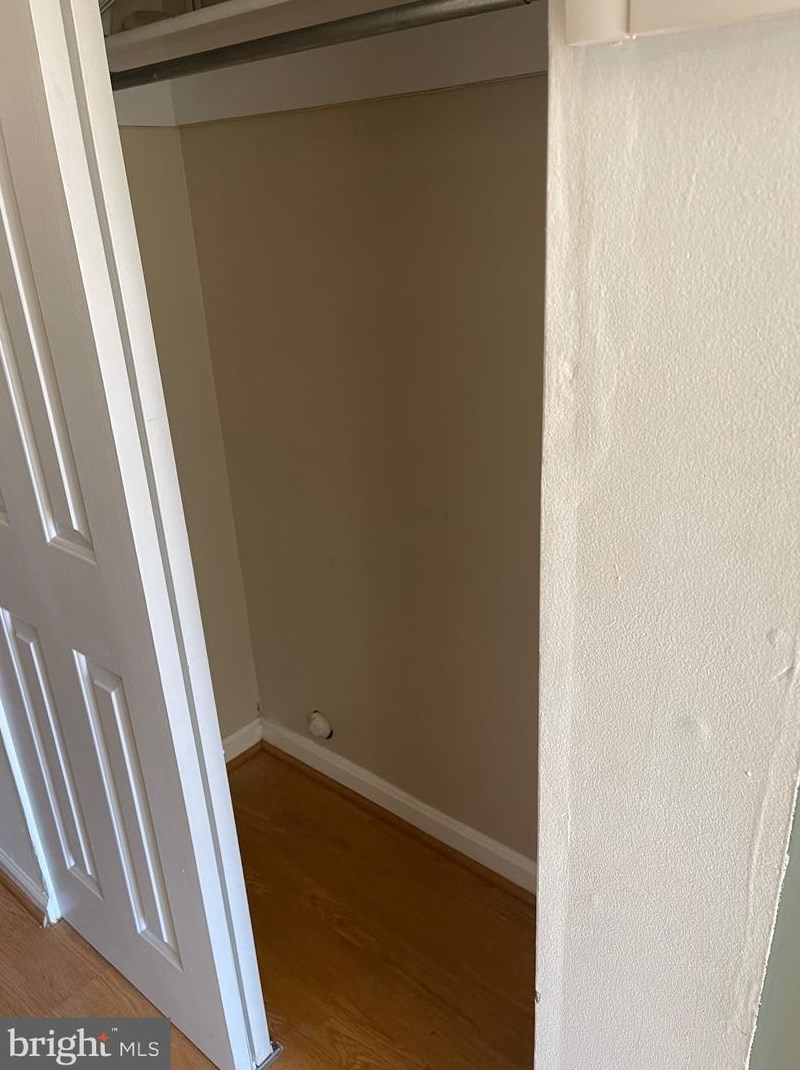 22 Buckthorn Ct, West Deptford NJ  08096-2916 exterior