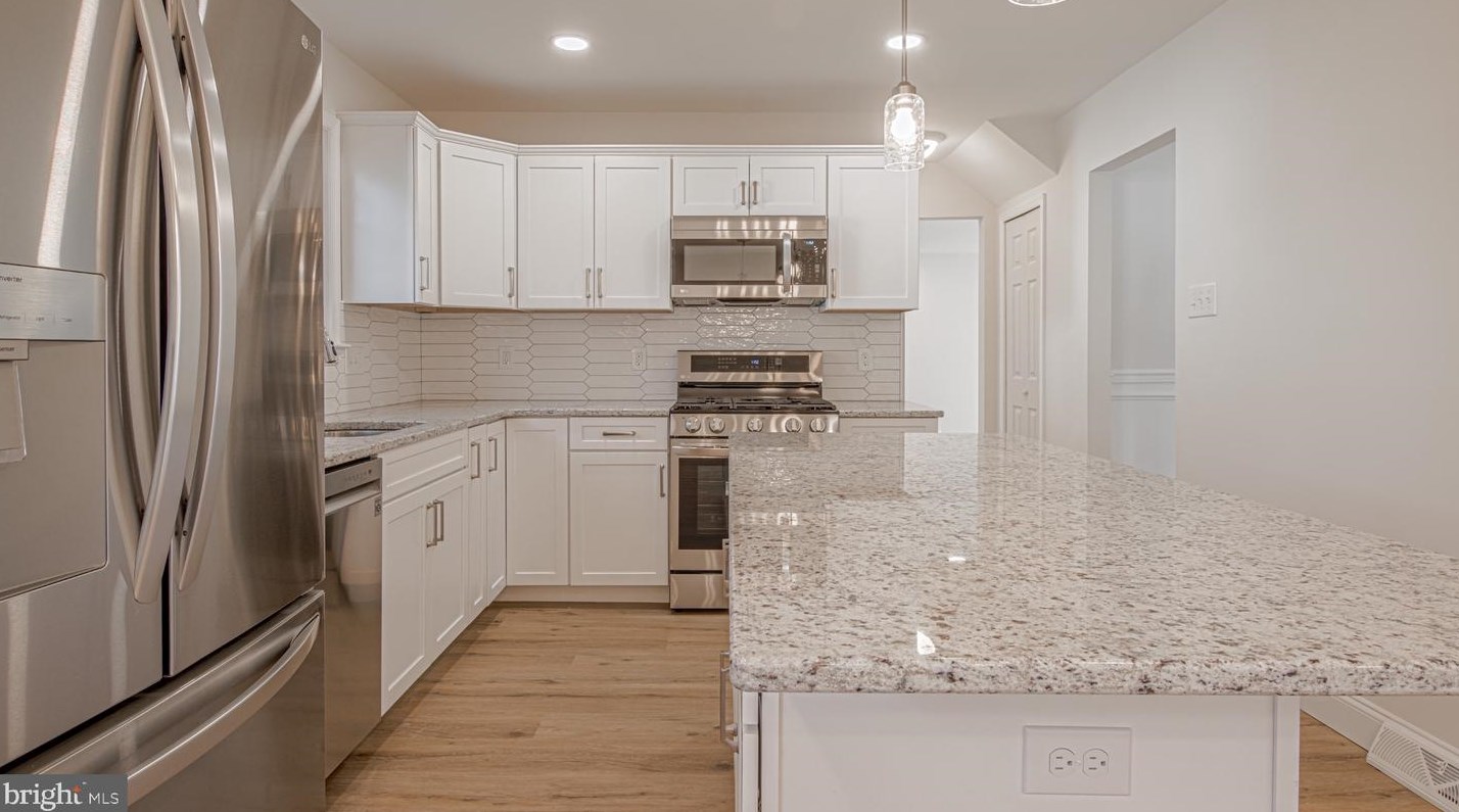 424 2 St, West Deptford NJ 08086-3095 exterior