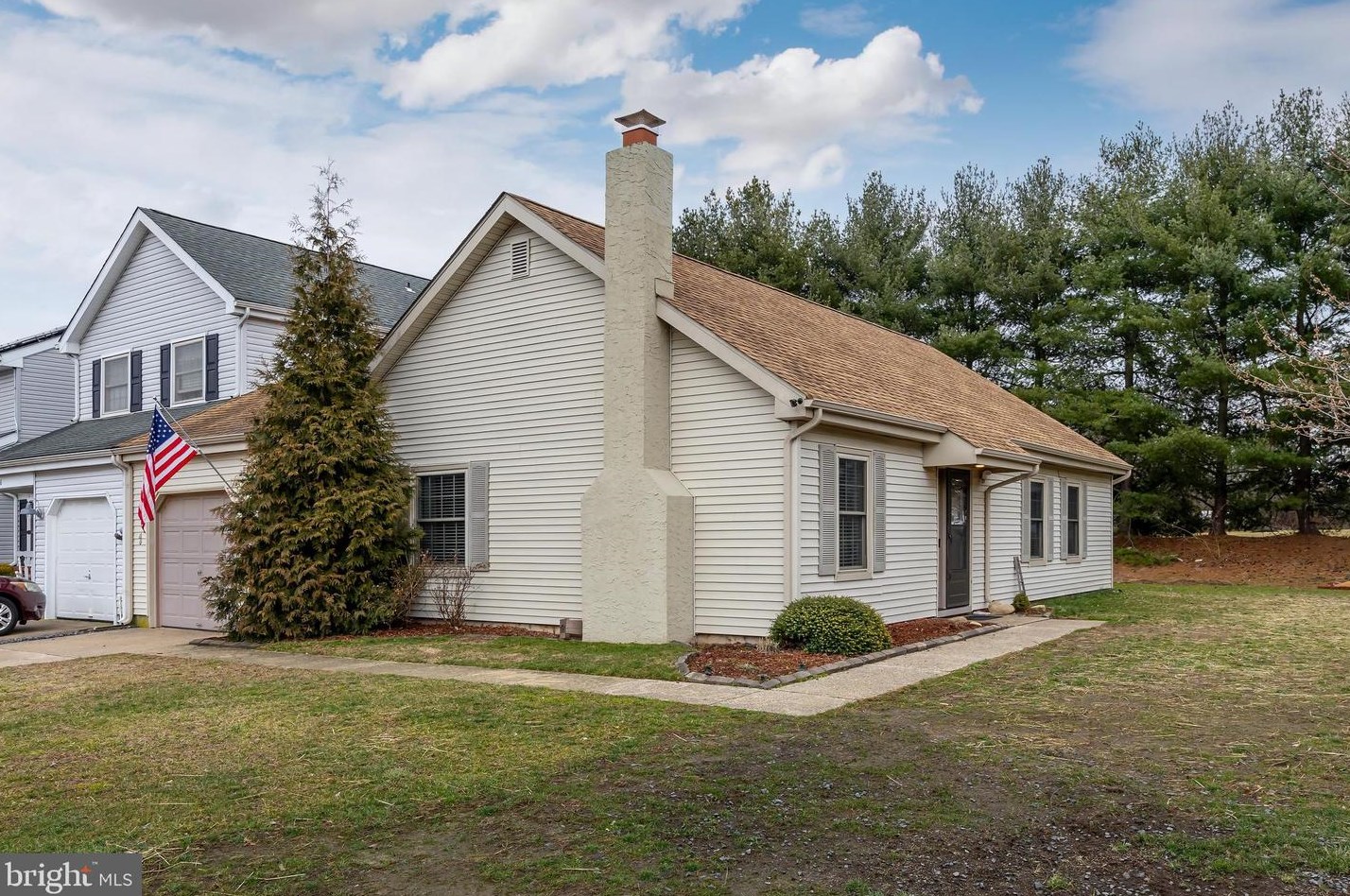 64 Hancock St, Auburn, NJ 08085