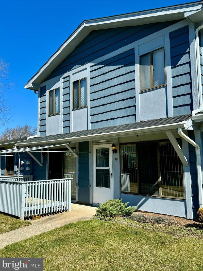 75 Cedarwood Ct, West Deptford, NJ 08066
