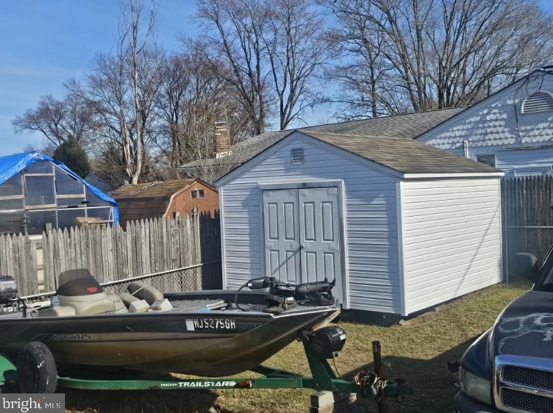 202 Mansion Ave, West Deptford NJ  08086-2544 exterior