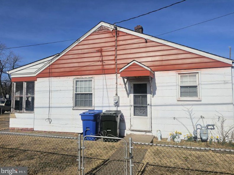 202 Mansion Ave, West Deptford NJ  08086-2544 exterior