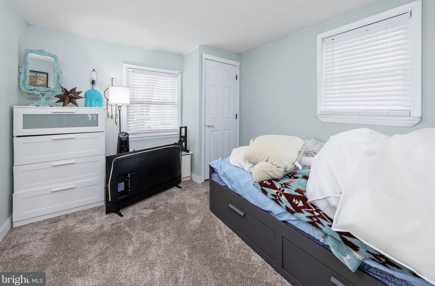 710 Carter Ave, West Deptford NJ  08096-1468 exterior