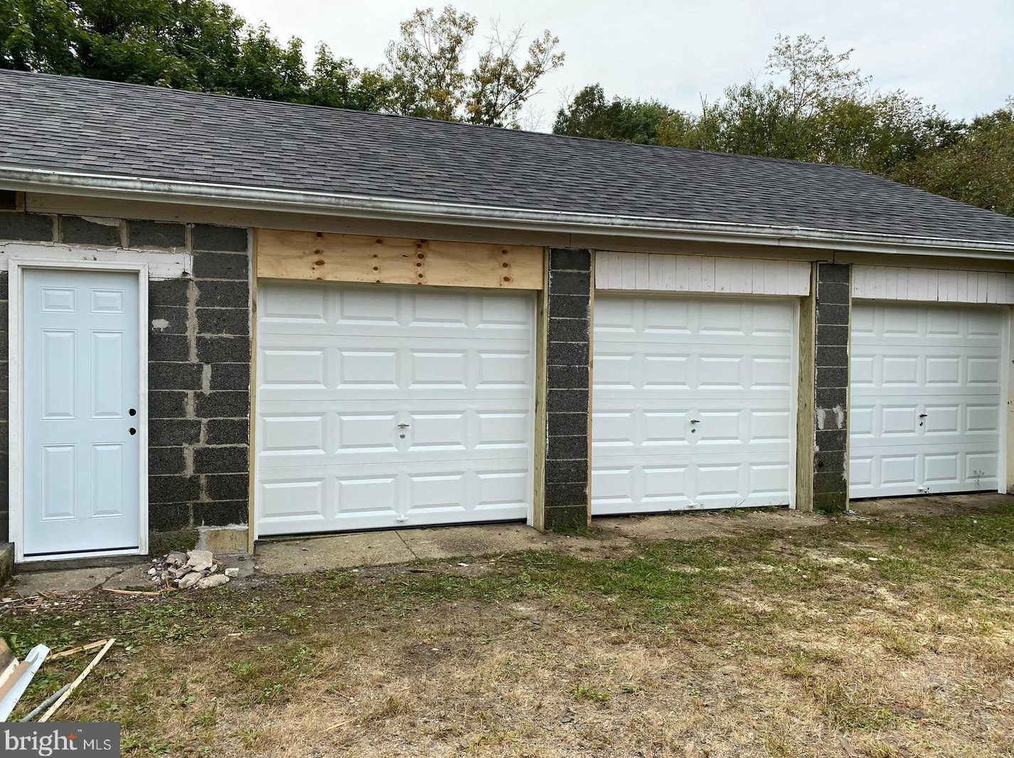 22 Deptford Rd, Aura NJ  08028-2405 exterior