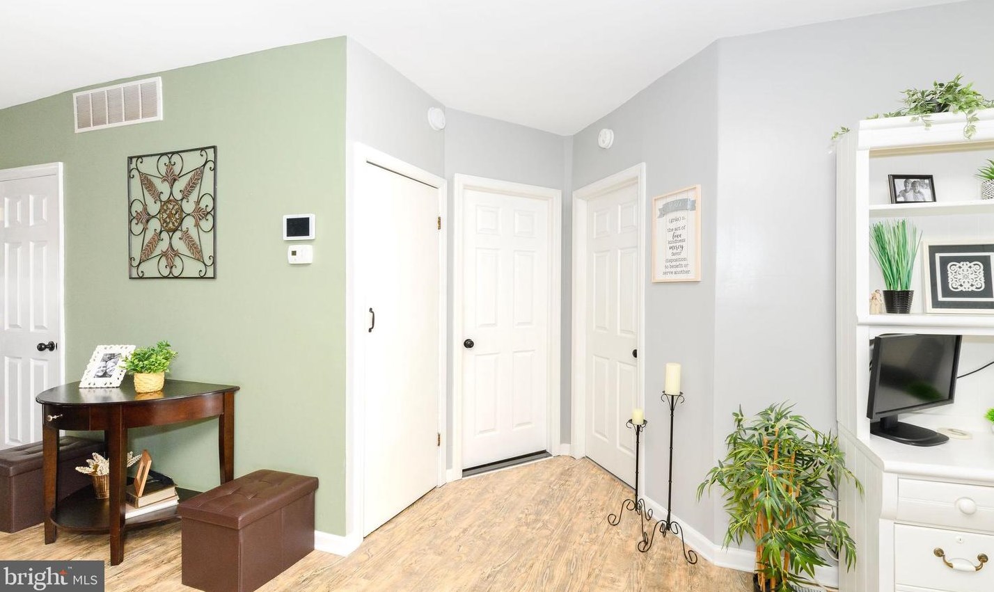 1326 Tatum St, West Deptford NJ  08096-1214 exterior