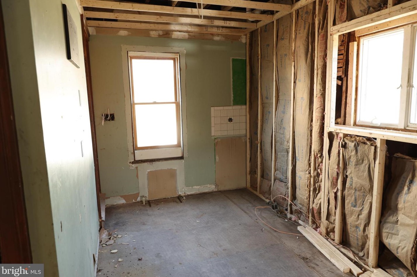 627 Beacon Ave, West Deptford NJ 08066-1155 exterior