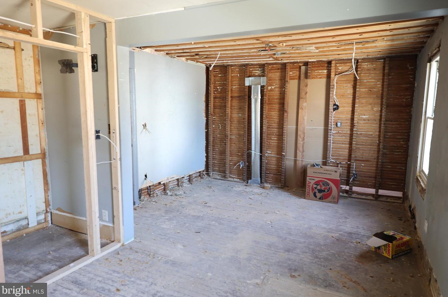 627 Beacon Ave, West Deptford NJ 08066-1155 exterior