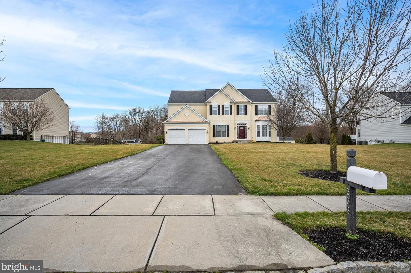 222 Sullivan Dr, Mickleton, NJ 08056-1478