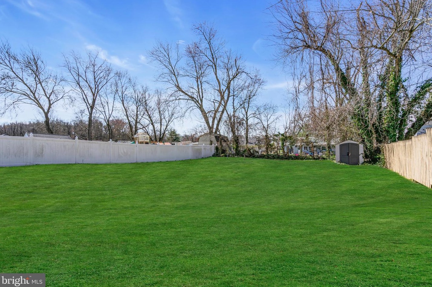 117 Hannold Blvd, West Deptford NJ  08096-1827 exterior