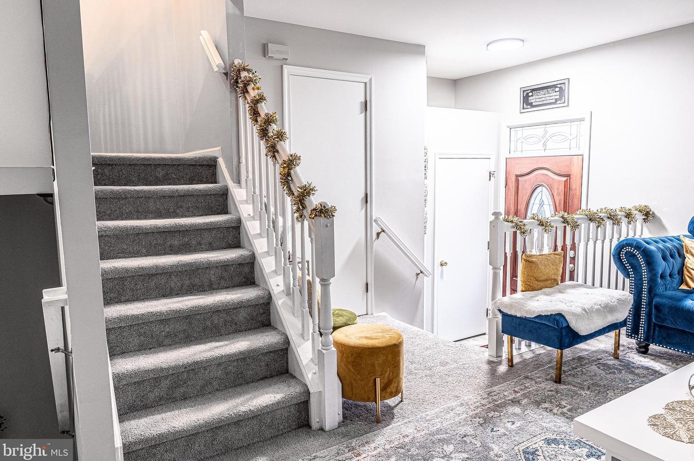 110 Stoneshire Dr, Aura, NJ 08028