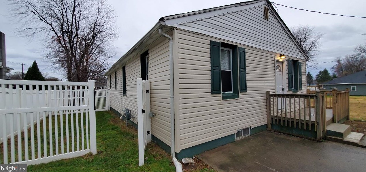 326 Sommerset Ave West, West Deptford, NJ 08086