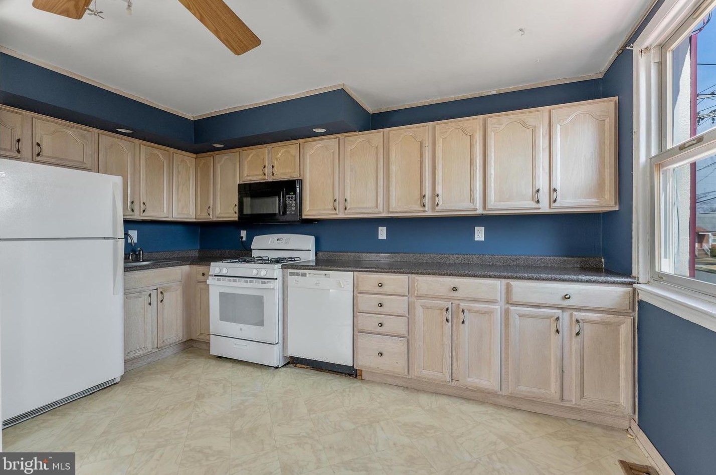 501 Tatum St, West Deptford NJ  08096-3408 exterior