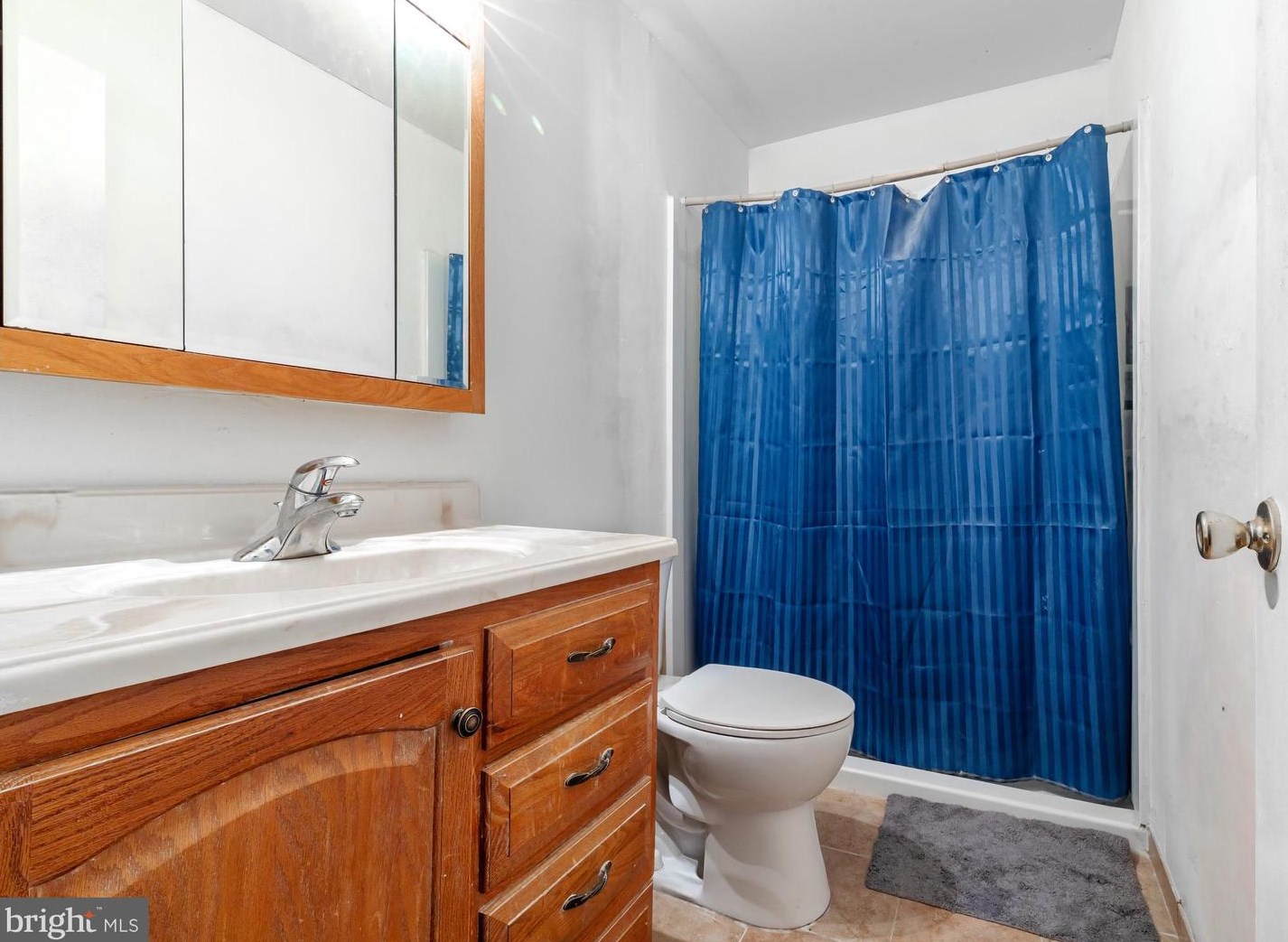 41 Arrowwood Ct, West Deptford NJ  08096-2950 exterior