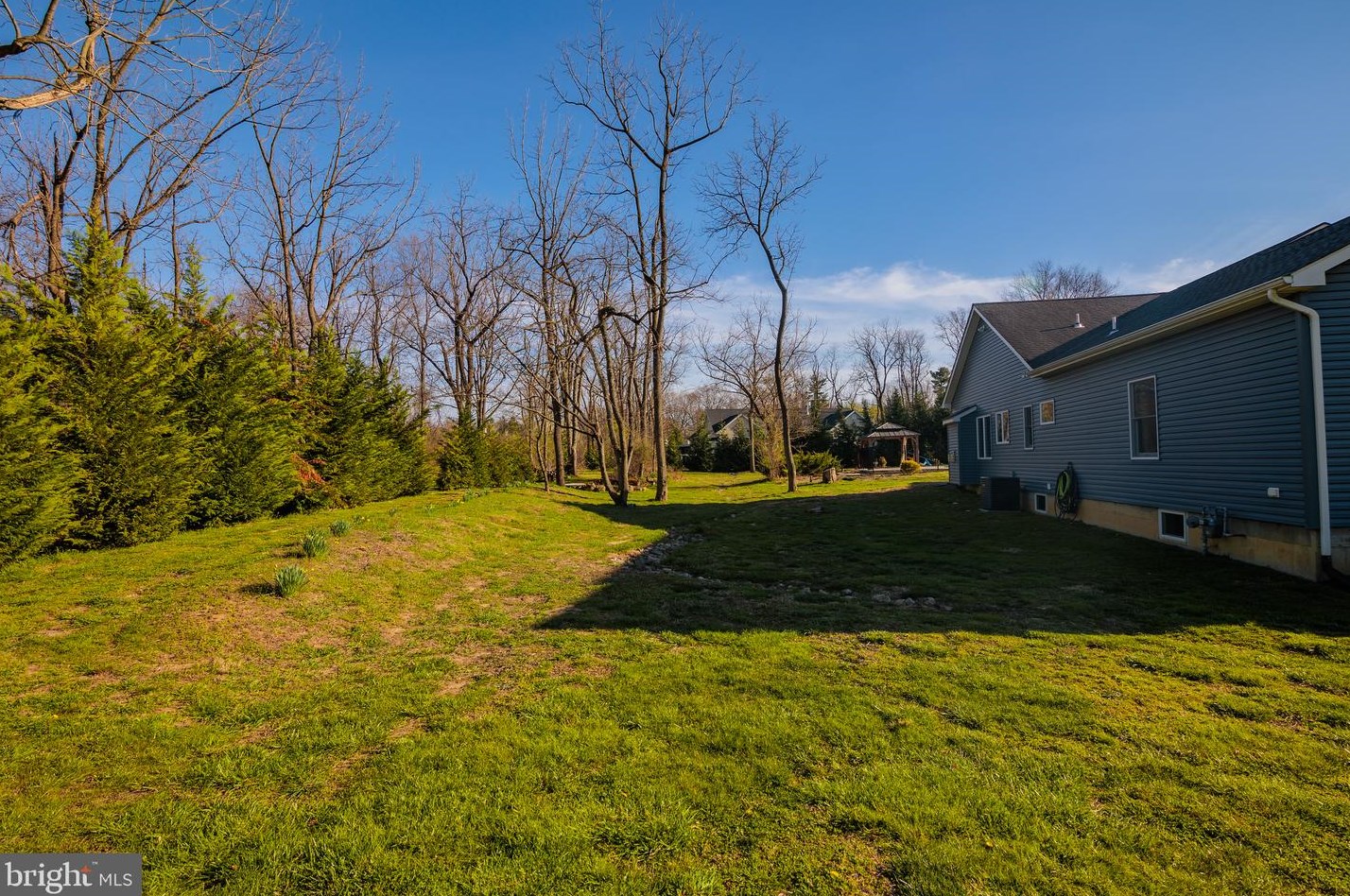 1057 Madison Ave, West Deptford NJ  08096-1926 exterior