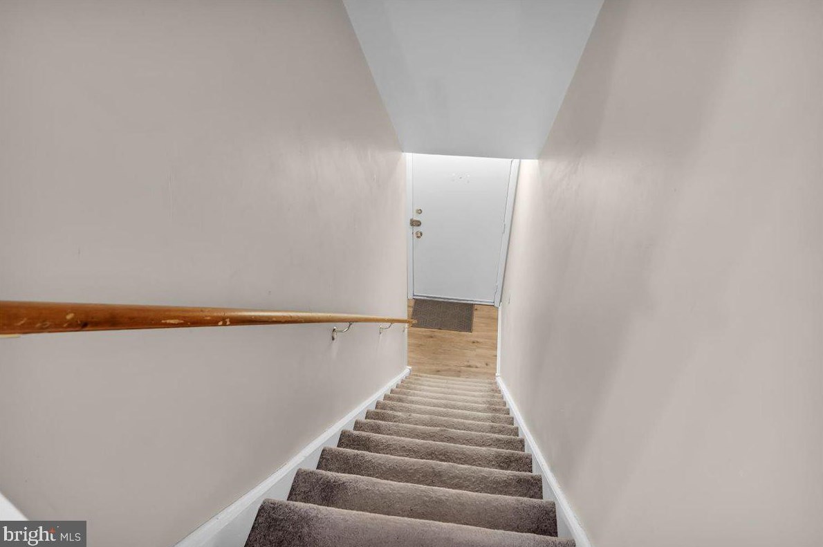 312 Winding Way, West Deptford, NJ 08093