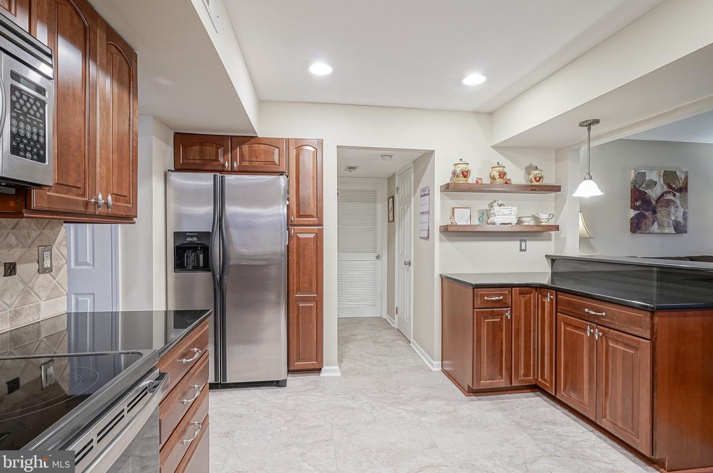 7 Tallowood Dr, Aura NJ  08028-9634 exterior