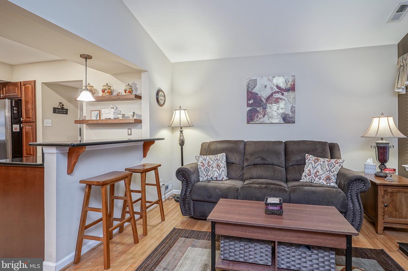 7 Tallowood Dr, Aura NJ  08028-9634 exterior