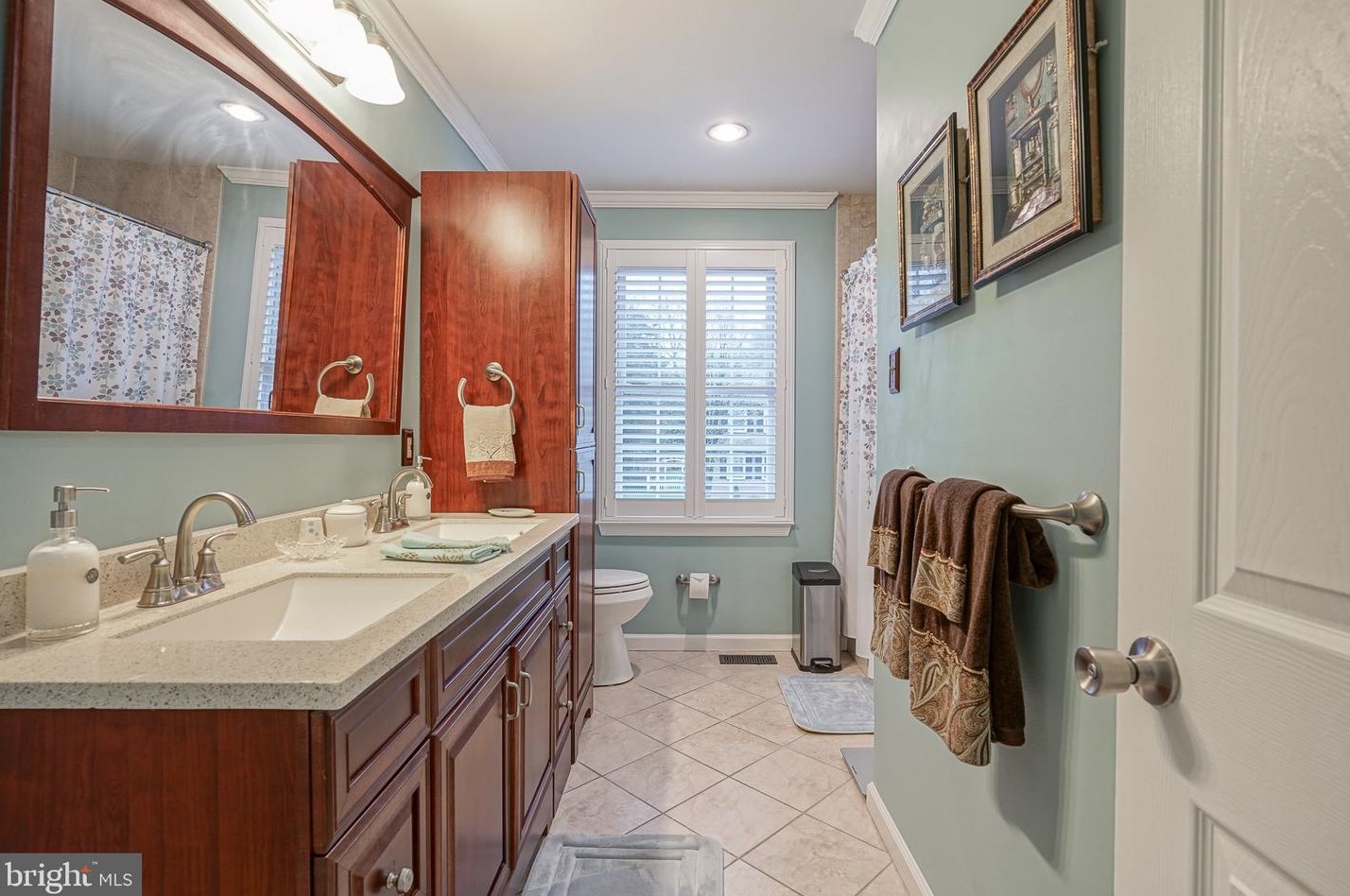 7 Tallowood Dr, Aura NJ  08028-9634 exterior