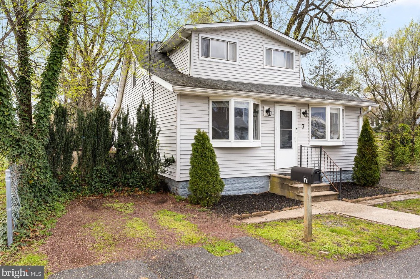 7 Trilby, West Deptford, NJ 08093